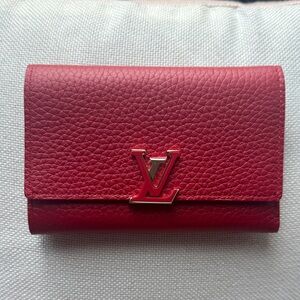 Louis Vuitton Capucines Compact Wallet Scarlett (red) Leather Authentic and New